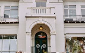 Lorne Hotel